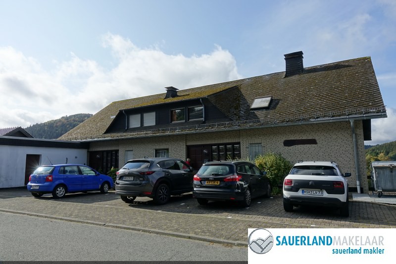 VERKOCHT Sfeervol 2 kamerappartement in Niedersfeld met uitzicht 0