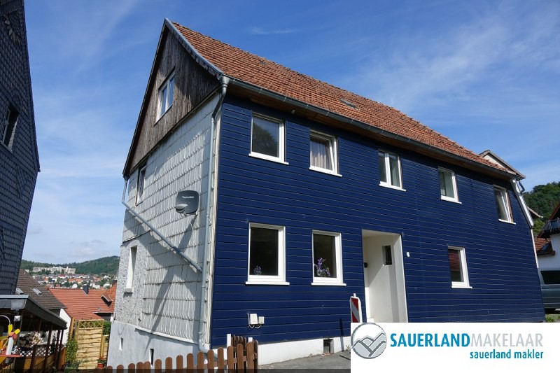 Rustig gelegen huis met mooi uitzicht over Marsberg 0