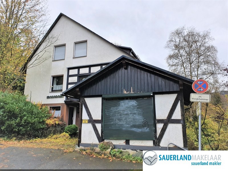 Ruim, vrijstaand huis met appartement in Niedersfeld 0