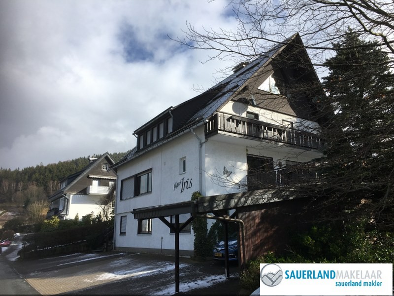 Groot woonhuis verdeeld over 4 appartementen in Silbach 0