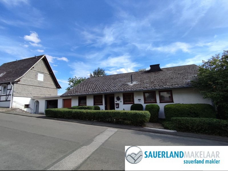 Vrijstaand huis met 2de huis en garage in Gleidorf 0