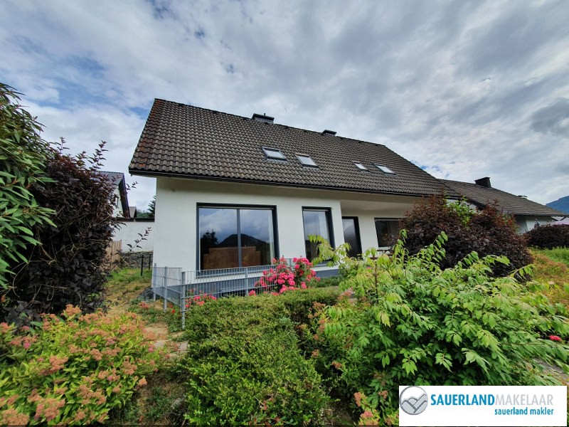 Prachtig gelegen huis met panorama uitzicht in Elkeringhausen 0