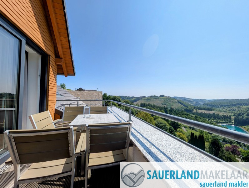 Appartement met adembenemend panoramisch uitzicht op Winterberg 0