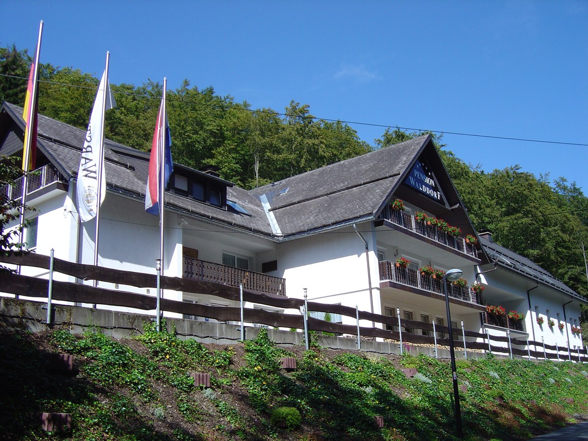 VERKOCHT Hotel-Pension in Winterberg-Mollseifen 0