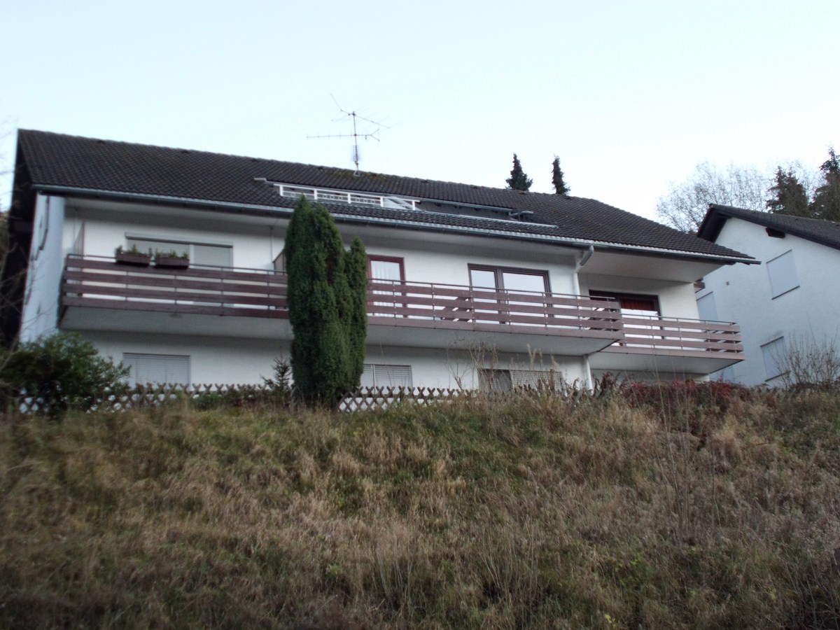 Ruim appartement met Panoramauitzicht in Schwalefeld 0