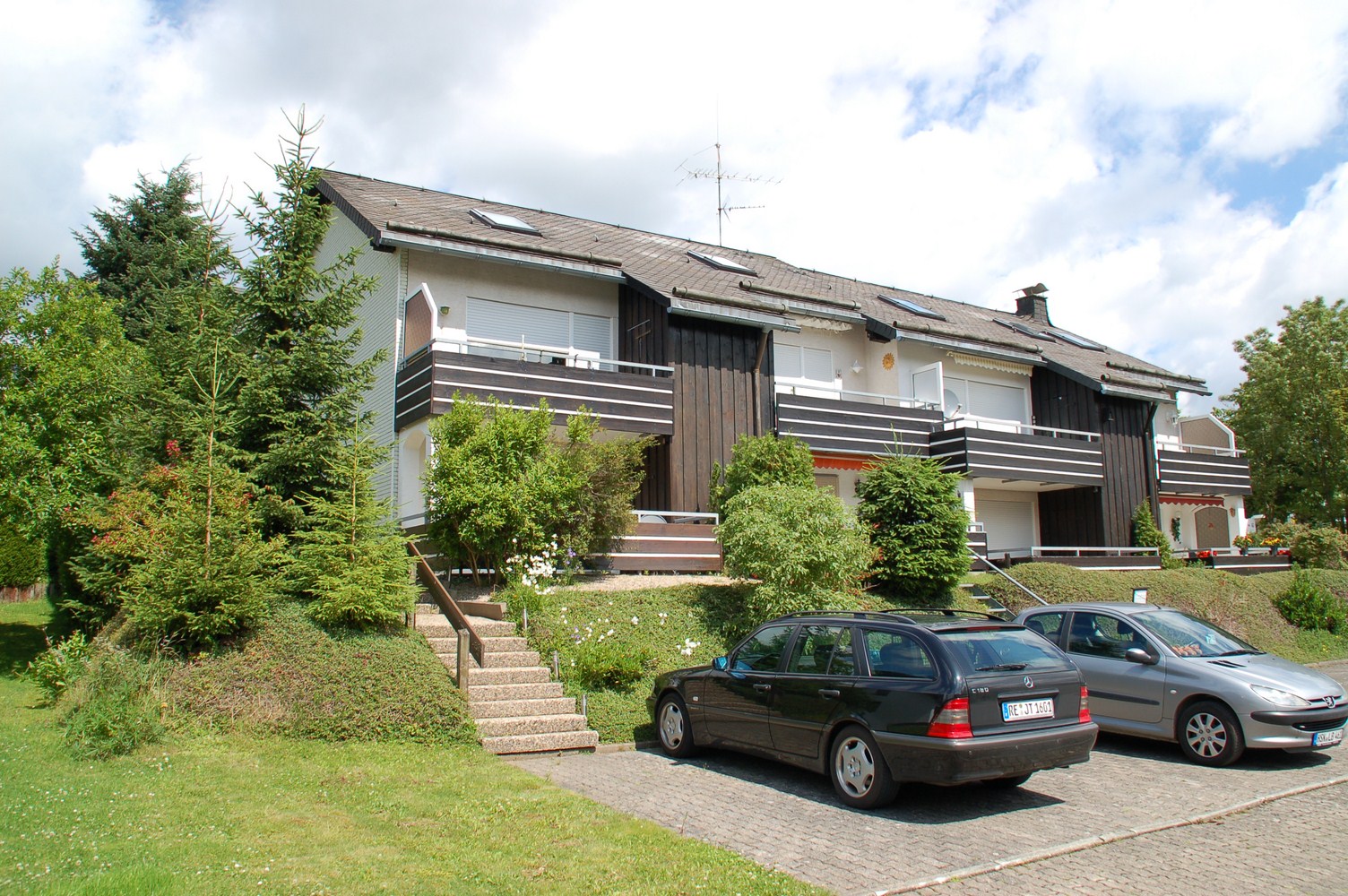 4 kamer appartement in Usseln 0