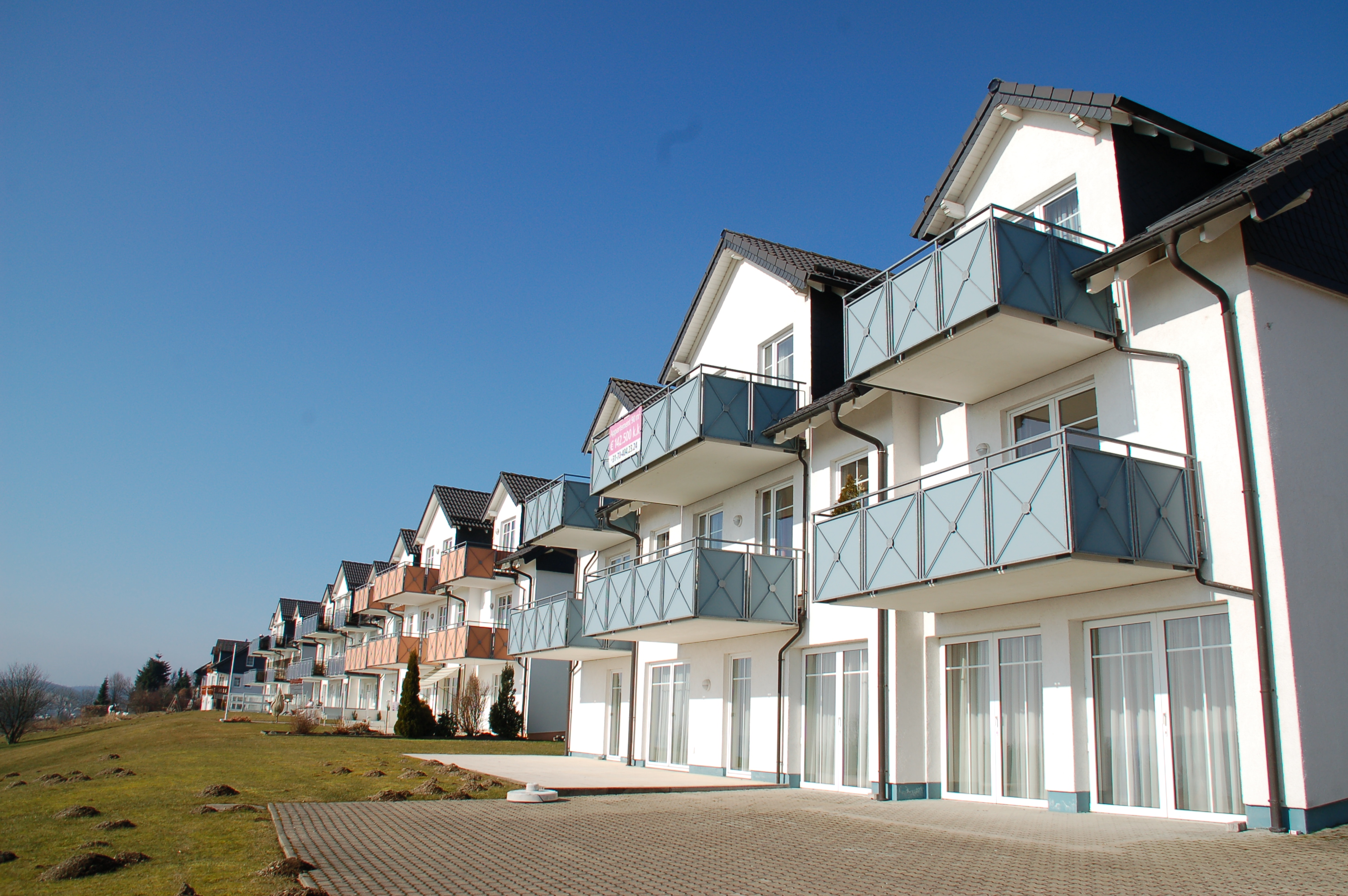 Ruim 3-kamerappartement met prachtig uitzicht, Neuastenberg 0