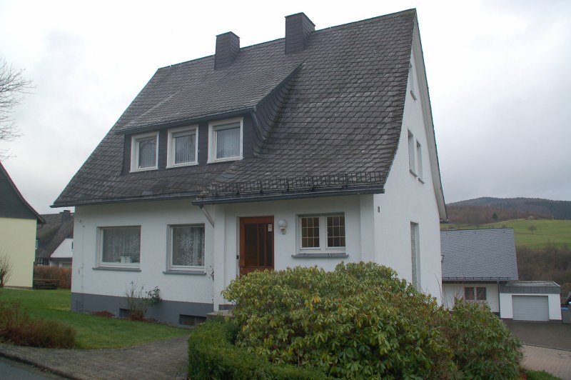 Vrijstaand huis met mooi uitzicht tussen Winterberg en Willingen 0