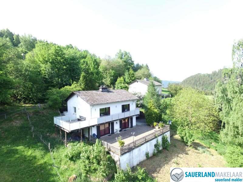 VERKOCHT gelegen 3 kamerappartement in Schwalefeld 0