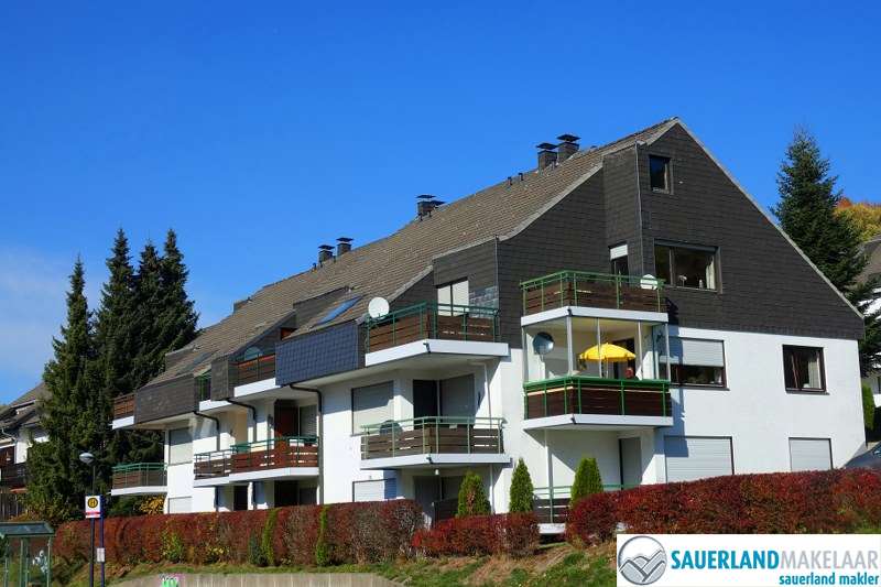 VERKOCHT gelegen en volledig gerenoveerd, 3 kamerappartement 0