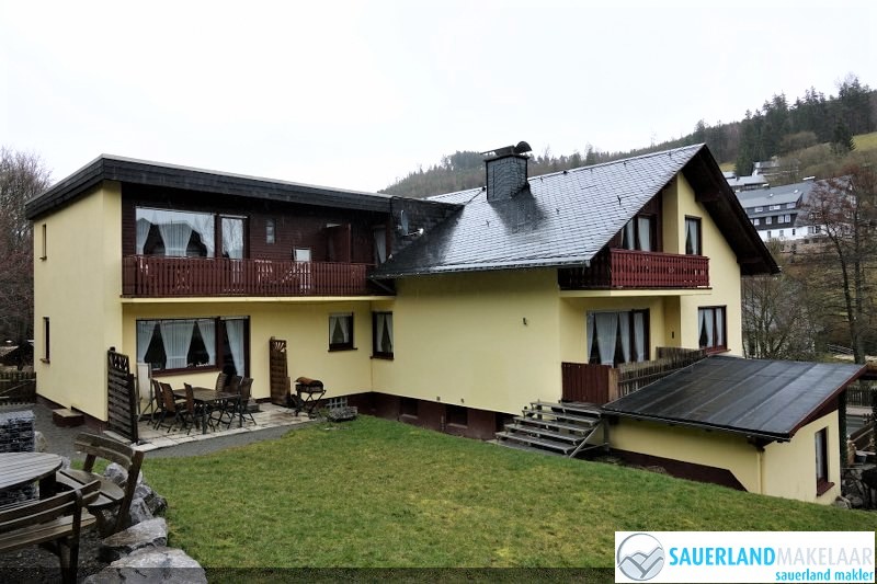 VERKOCHT-Sfeervol 3 kamerappartement Schwalefeld 1