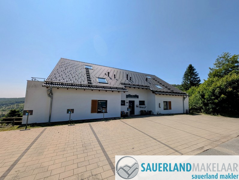 Appartement met adembenemend panoramisch uitzicht op Winterberg 1