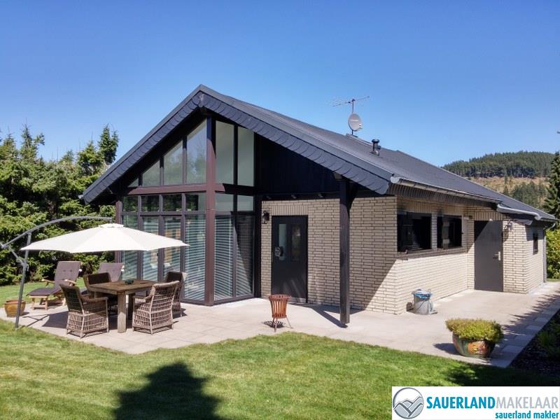 Prachtig gelegen, gerenoveerd, vrijstaand huis in Willingen 1