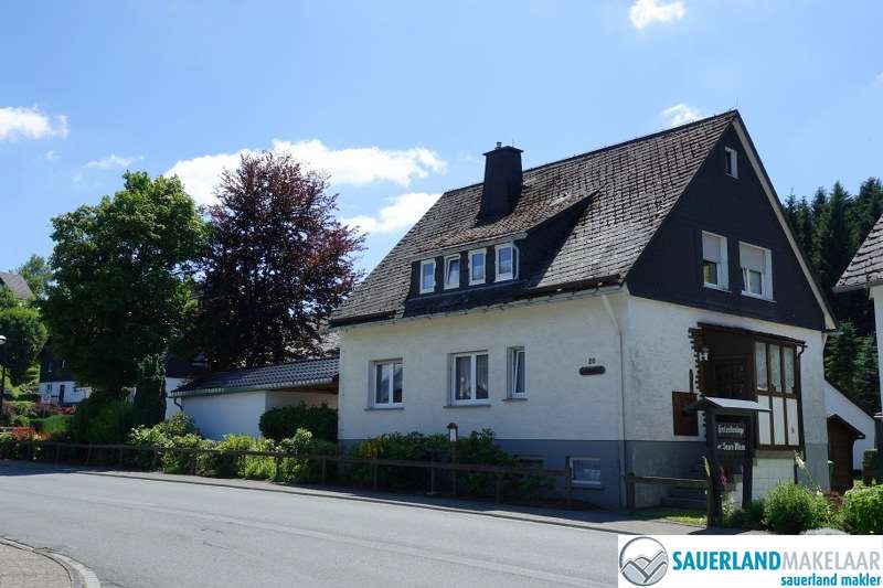 VERKOCHT vrijstaand huis in Grönebach met garage 1