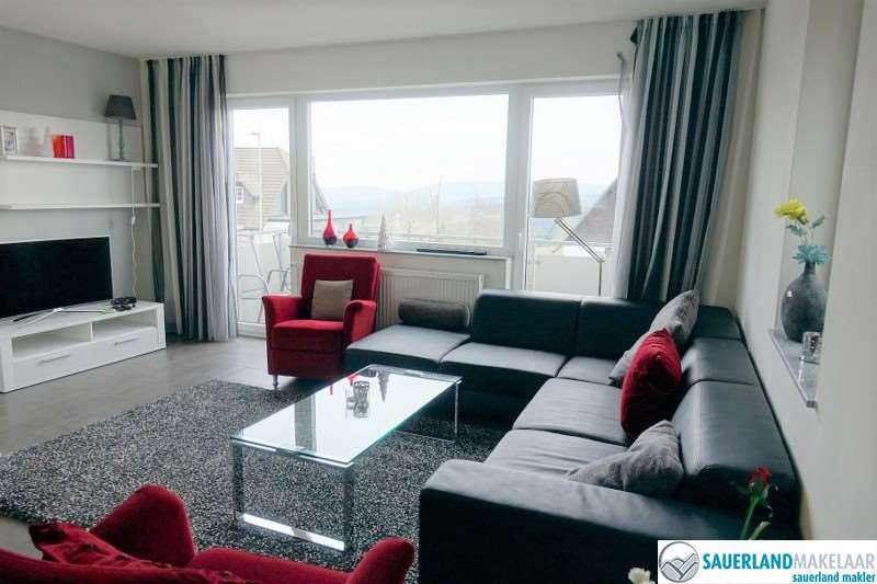 VERKOCHT Modern, ruim en nabij piste gelegen woning in Neuastenberg 1