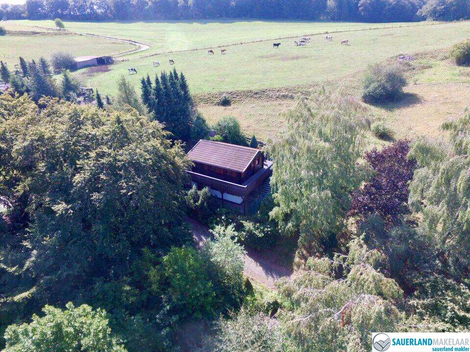 VERKOCHT Vrijstaand huis met prachtig uitzicht in Ottlar 1