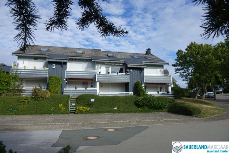 VERKOCHT Modern appartement Usseln met uitzicht op de skipiste 2