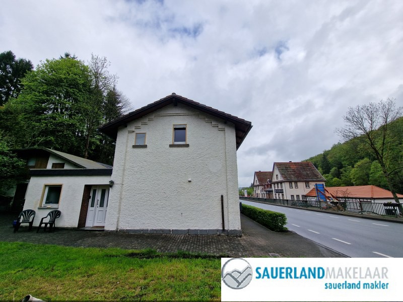 Centraal gelegen 2 onder 1 kap woning in Brilon Wald 2