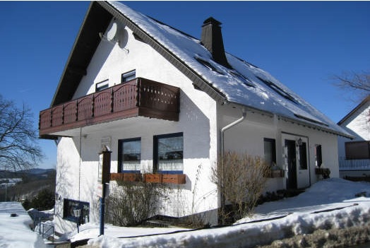 Aan piste gelegen huis met 3 appartementen in Altastenberg 2