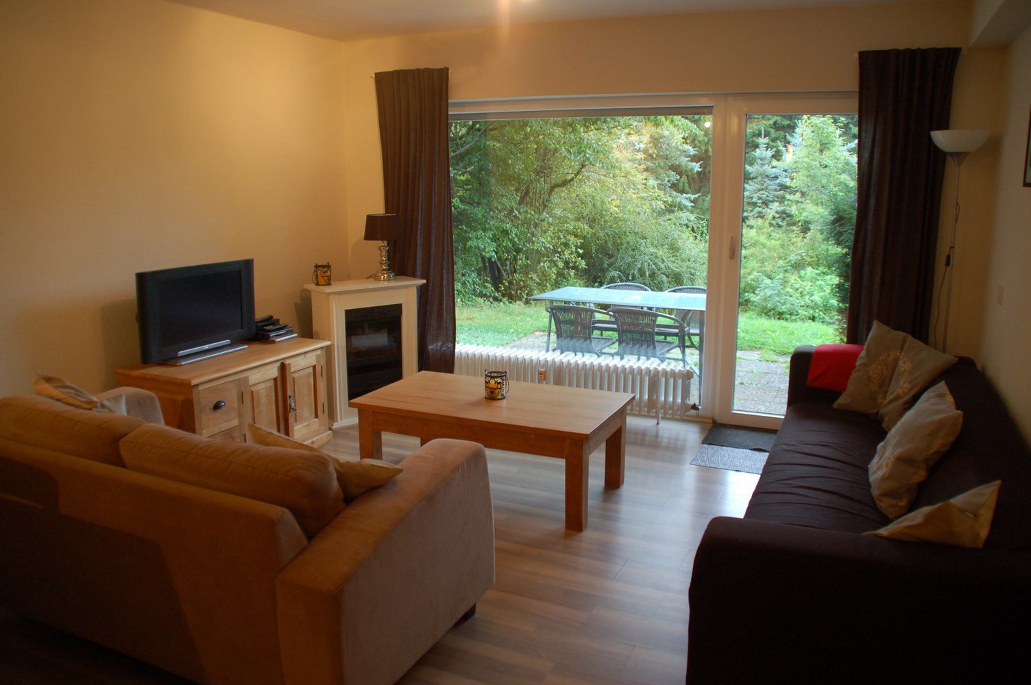 Verkocht - gerenoveerd 3 kamerappartement in Küstelberg 2