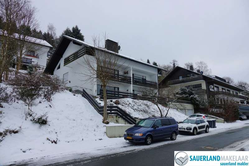 VERKOCHT sfeervol en gerenoveerd 3 kamerappartement, Niedersfeld 2