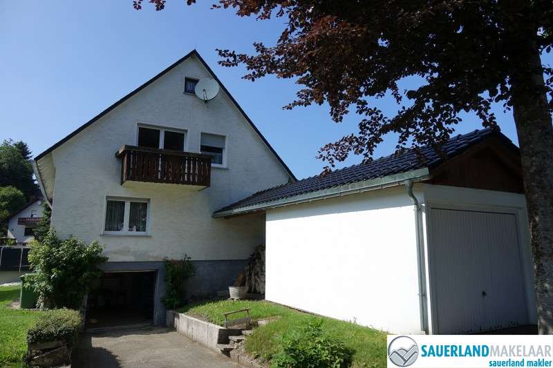 VERKOCHT vrijstaand huis in Grönebach met garage 2