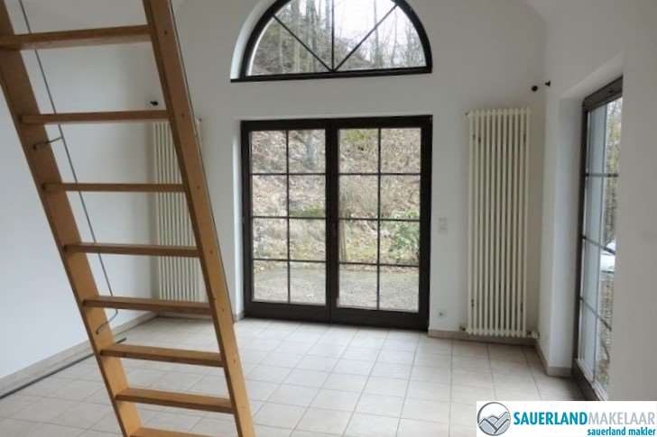 VERKOCHT Leuk vrijstaand huis in Bömighausen 2