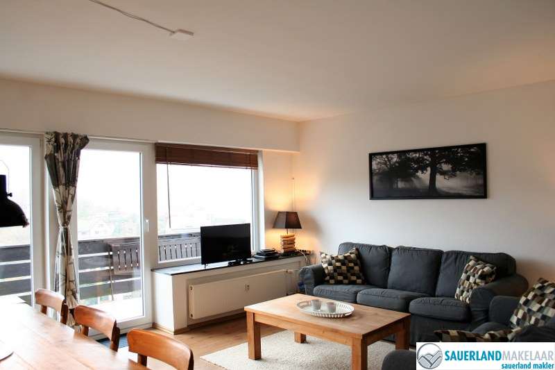 VERKOCHT Ruim 4 kamerappartement met prachtig uitzicht in Schwalefeld 2