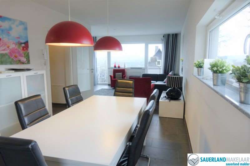 VERKOCHT Modern, ruim en nabij piste gelegen woning in Neuastenberg 2