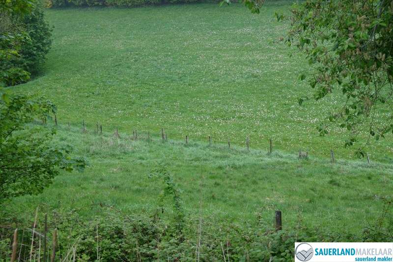 VERKOCHT Rustig gelegen bouwgrondstuk in Schmallenberg-Holthausen 2