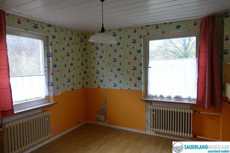 VERKOCHT Centraal in Willingen gelegen, vrijstaand familiehuis  3