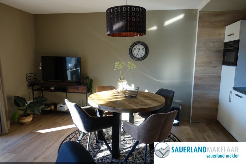 Modern 3 kamerappartement in Niedersfeld met balkon en uitzicht 3