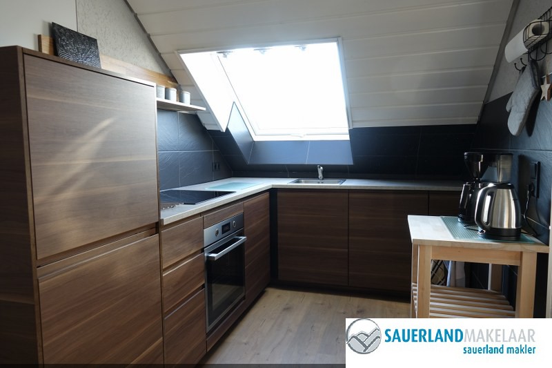 Gerenoveerd 3 kamerappartement met panorama uitzicht 3