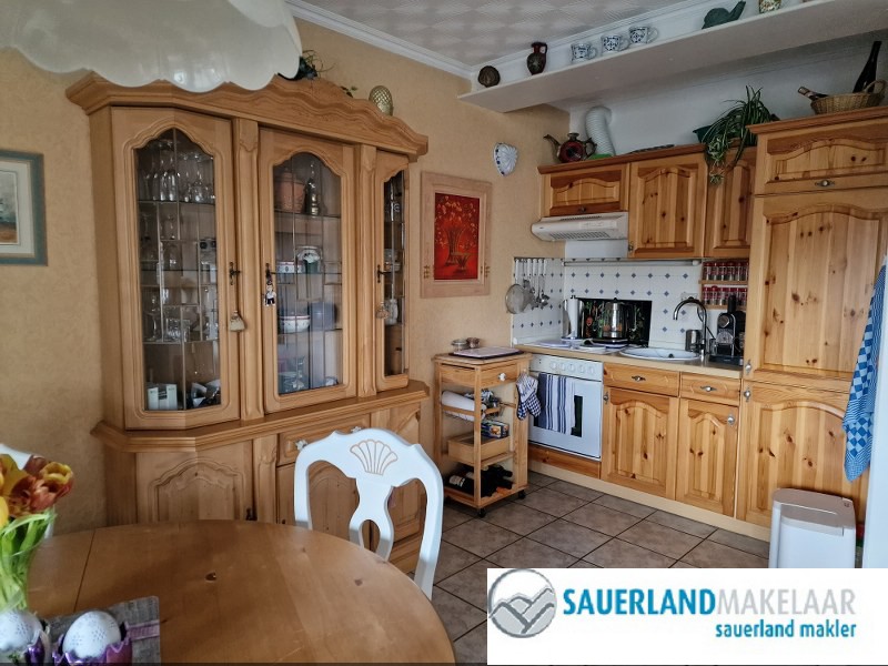 Panorama uitzicht en ruim 4 kamerappartement Schwalefeld 3