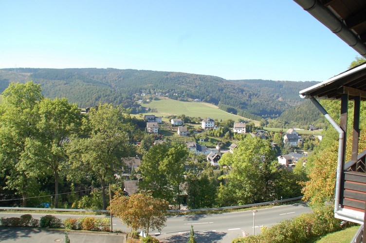 Ruim 4 kamer appartement in Schwalefeld met mooi uitzicht 3