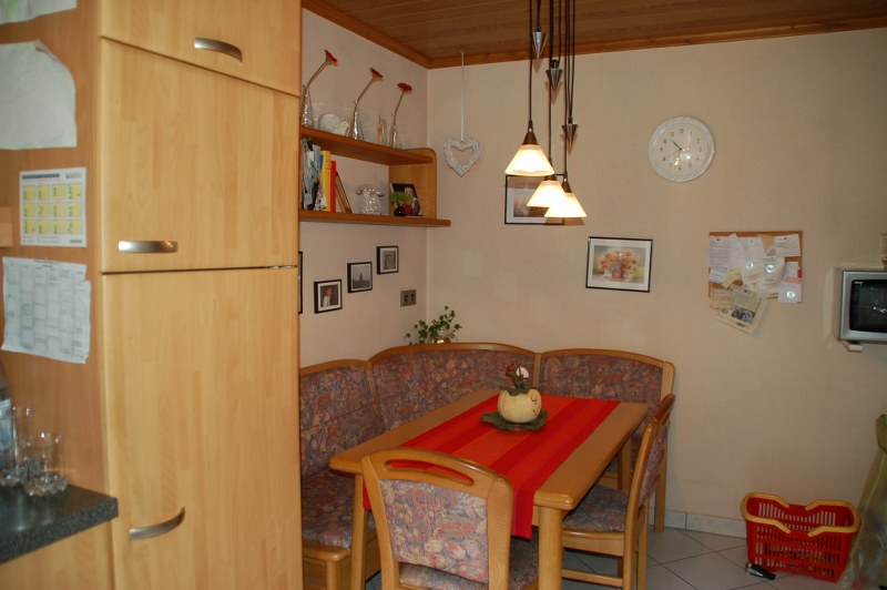 Ruim, onderhouden huis in Niedersfeld, met grote tuin 3