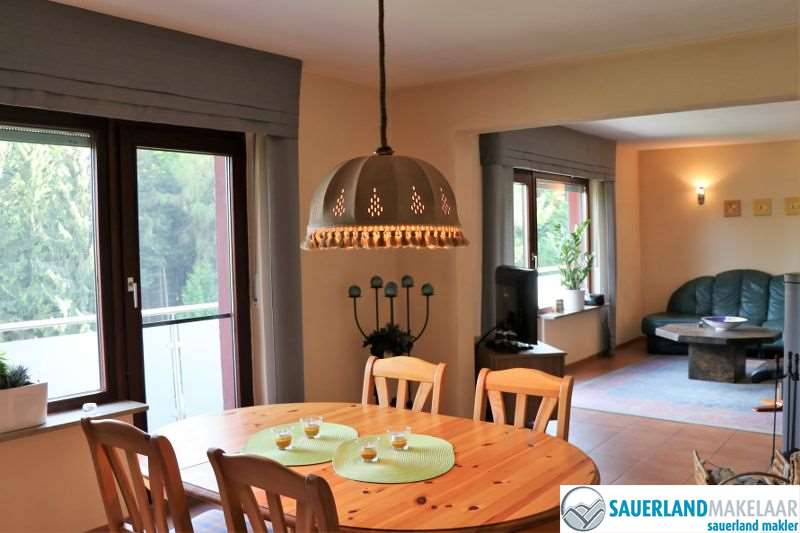 VERKOCHT gelegen 3 kamerappartement in Schwalefeld 3