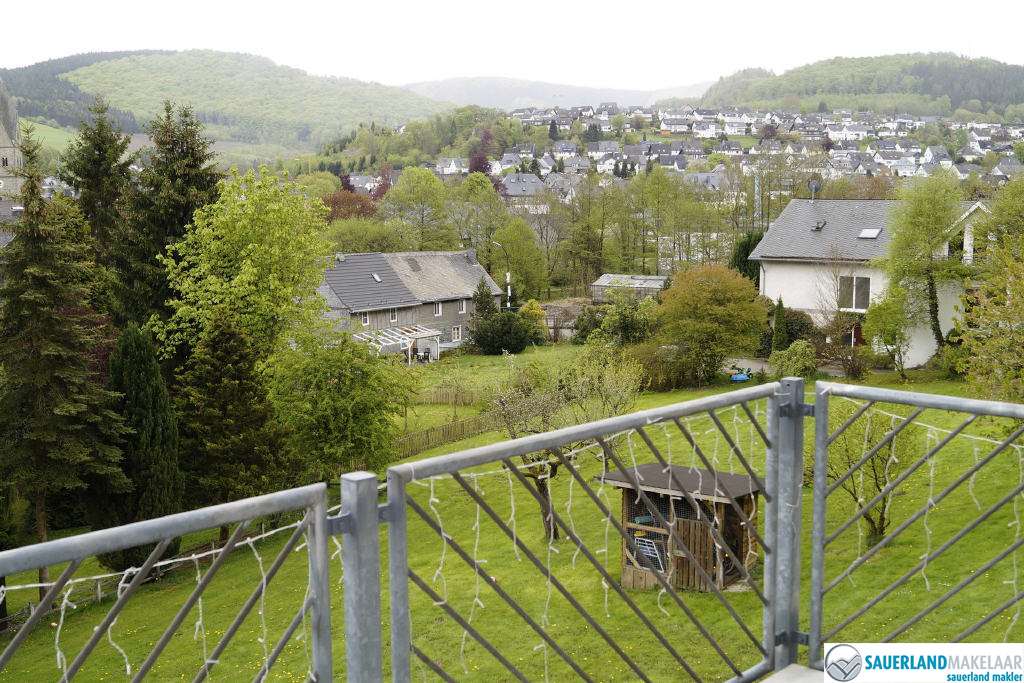 VERKOCHT Twee onder één kap in Siedlinghausen 3