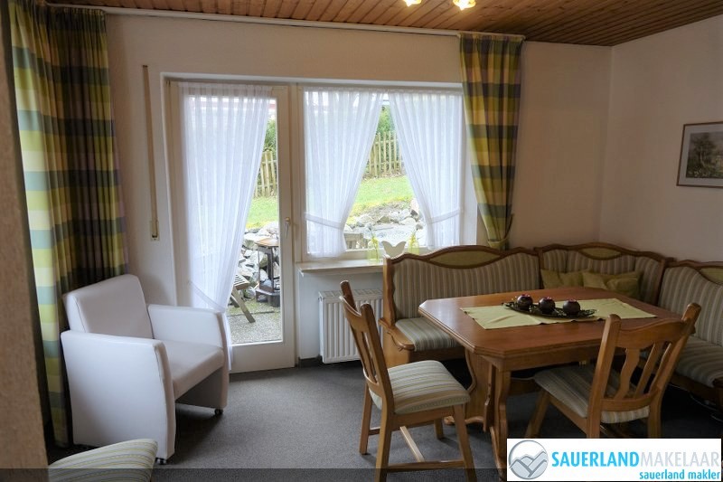 VERKOCHT-Sfeervol 3 kamerappartement Schwalefeld 4