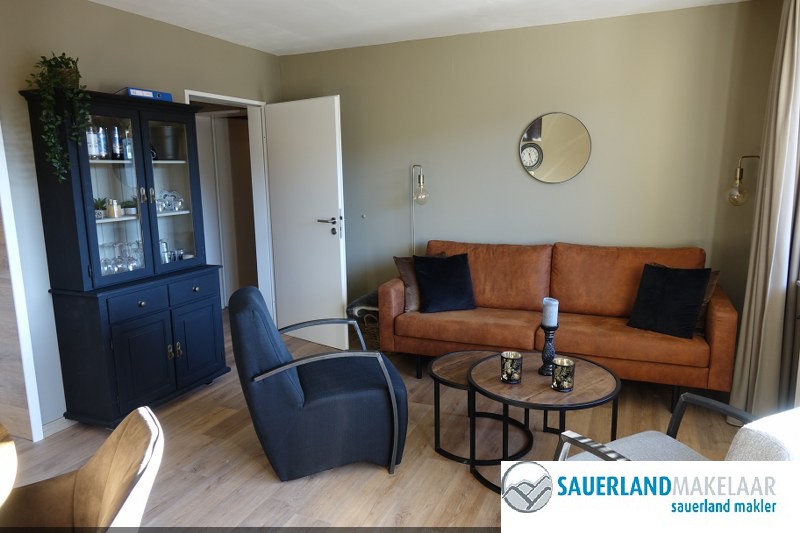 Modern 3 kamerappartement in Niedersfeld met balkon en uitzicht 4