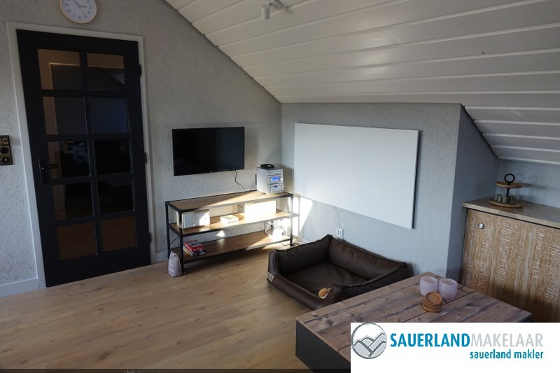 Gerenoveerd 3 kamerappartement met panorama uitzicht 4