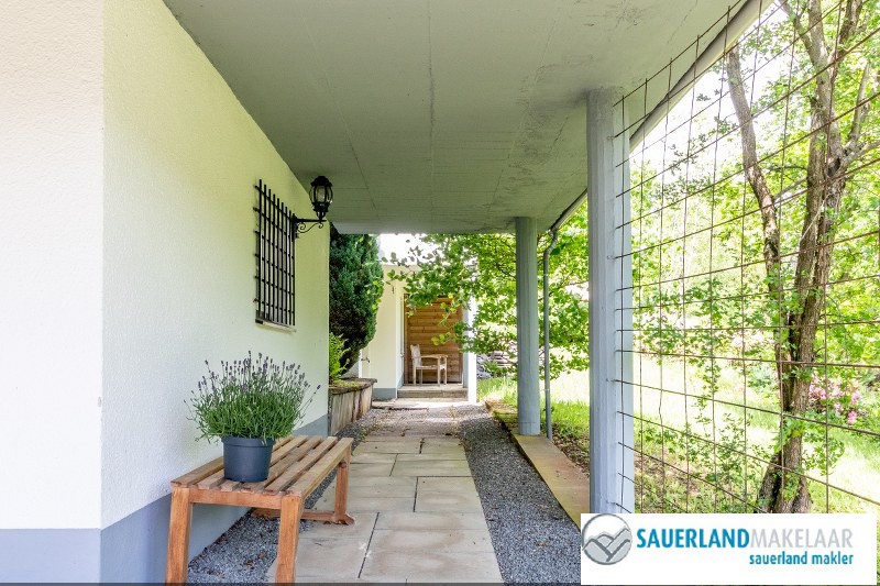 Prachtig, vrijstaand gelegen huis met grote tuin in Brilon Wald 4