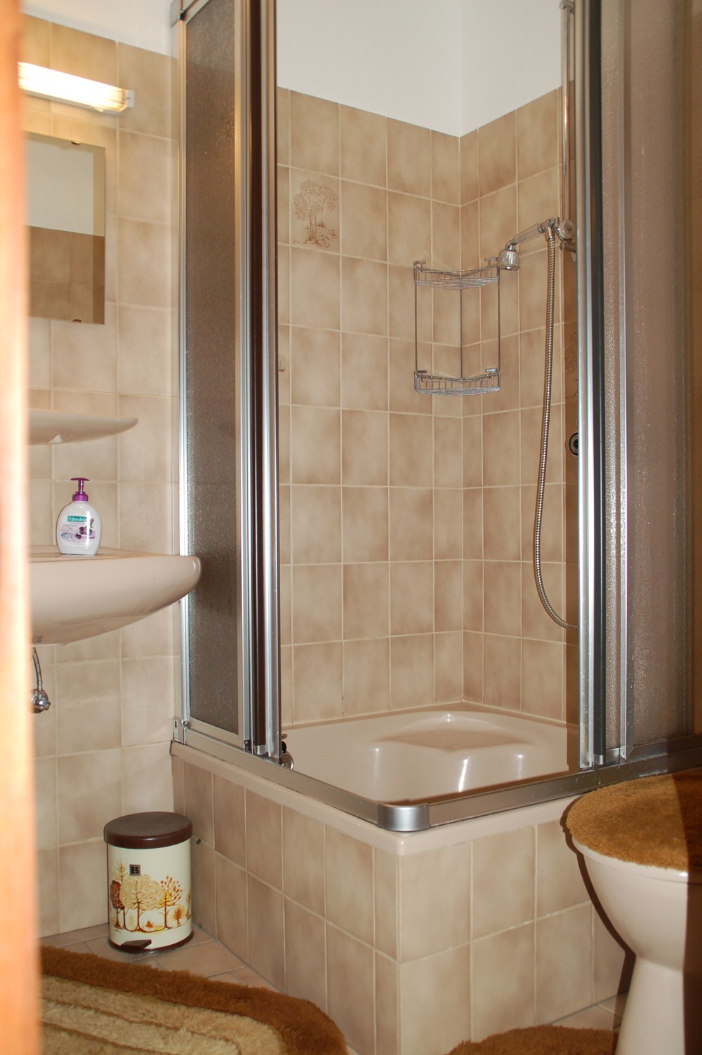 4 kamer appartement in Usseln 4