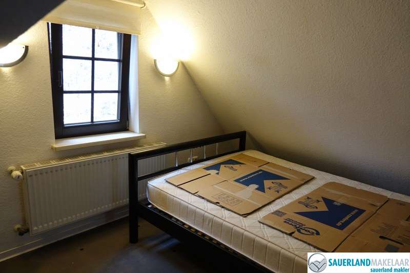 VERKOCHT Leuk vrijstaand huis in Bömighausen 4