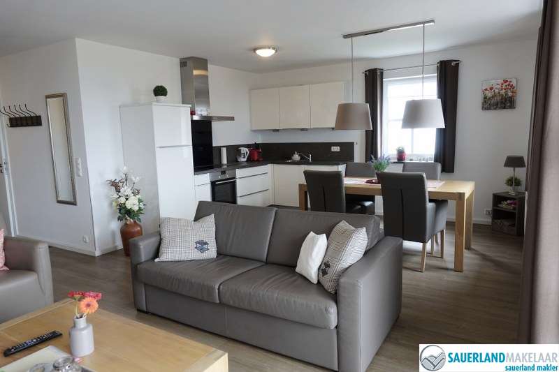 VERKOCHT Prachtig gelegen, rendementsobject in Neuastenberg 4