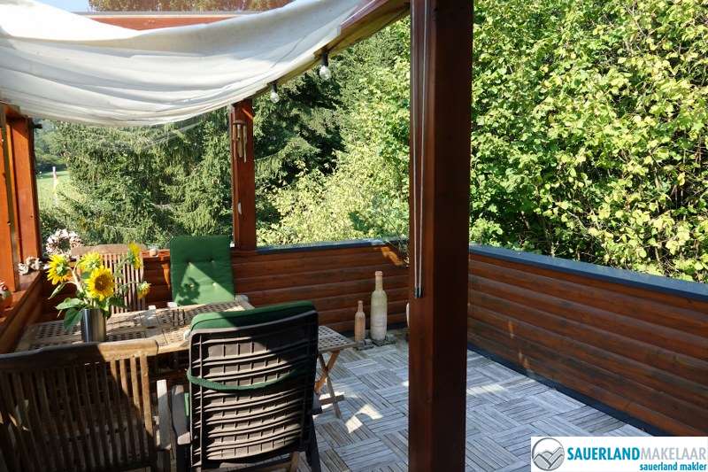 VEKOCHT prachtig, vrijstaand huis met uitzicht in Düdinghausen 4