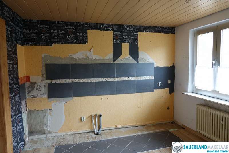 VERKOCHT Centraal in Willingen gelegen, vrijstaand familiehuis  5
