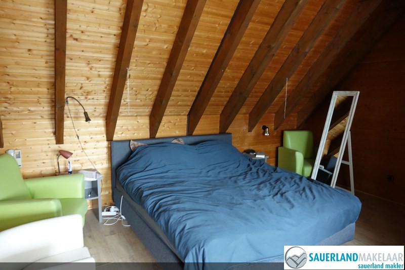 VERKOCHT Prachtig gelegen woonhuis met appartement Altastenberg 5