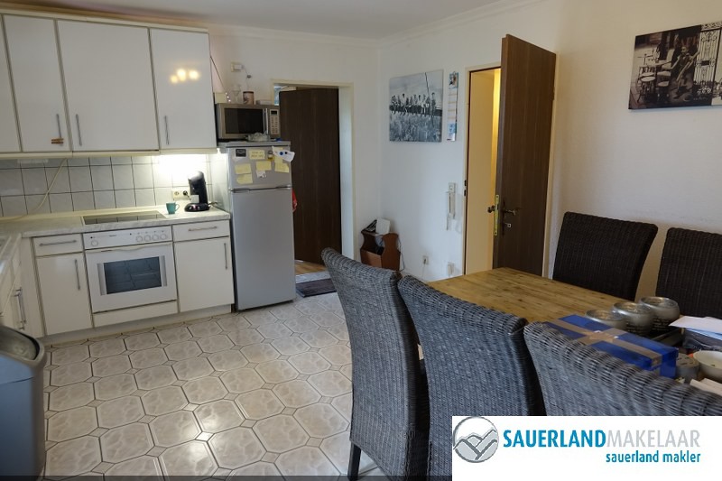 Ruim 3 kamerappartement in Niedersfeld met tuin en balkon 5