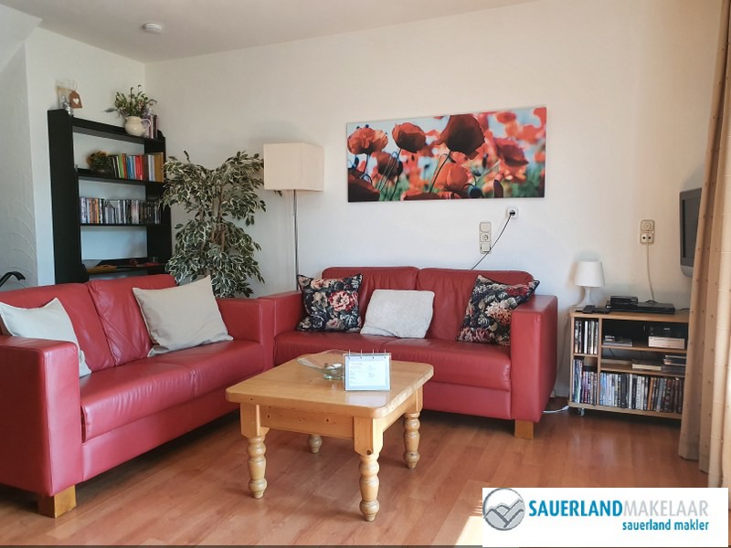 Leuk 4 kamerappartement, verdeeld over 3 etages in Usseln 5